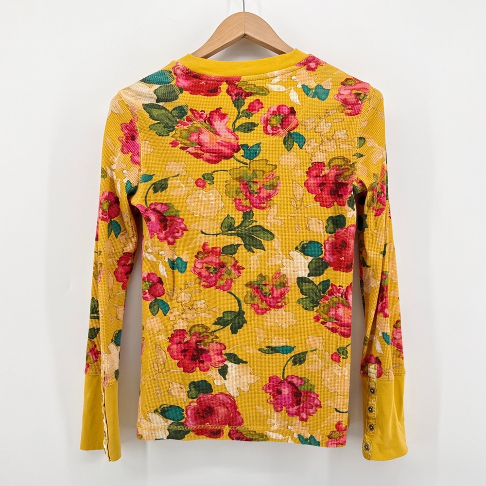 Sundance Floral Waffle Knit Thermal Top M Yellow Velvet Button Cuff Long Sleeve - Picture 4 of 8
